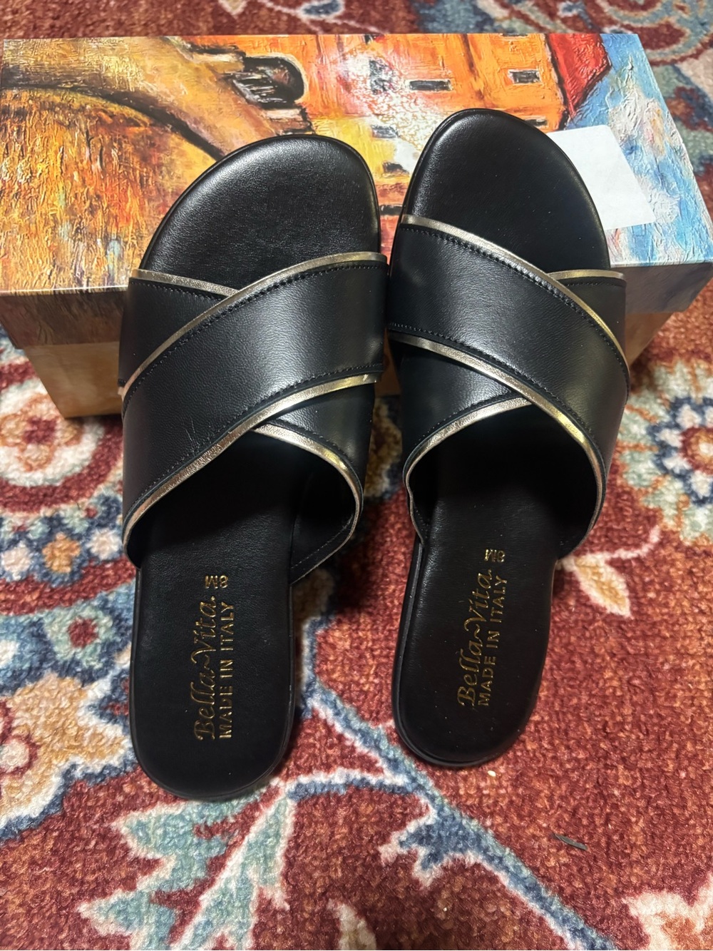 Bella Vita Tab Italy crisscross leather sandal size 8 brand new